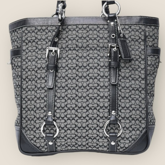 Coach | Vintage Y2K Signature Canvas Tote Bag - Picture 2 of 11